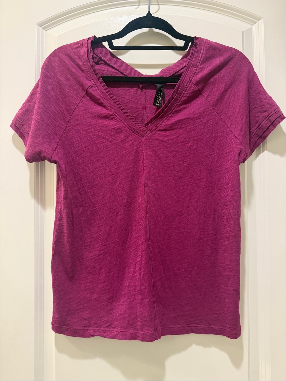 V-Neck Short Sleeve Top in Magenta